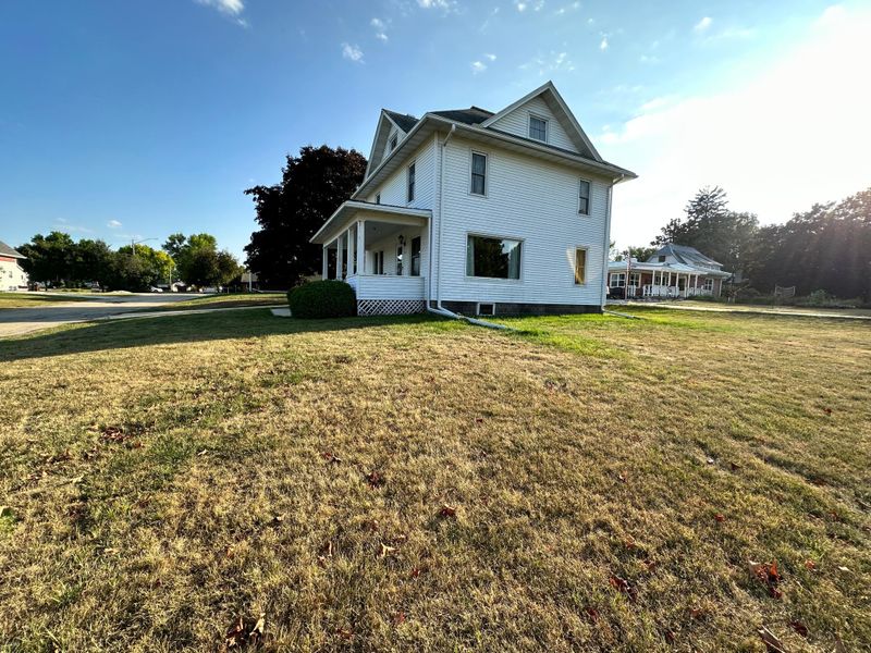 107 N 2nd St, Canton, MN 55922