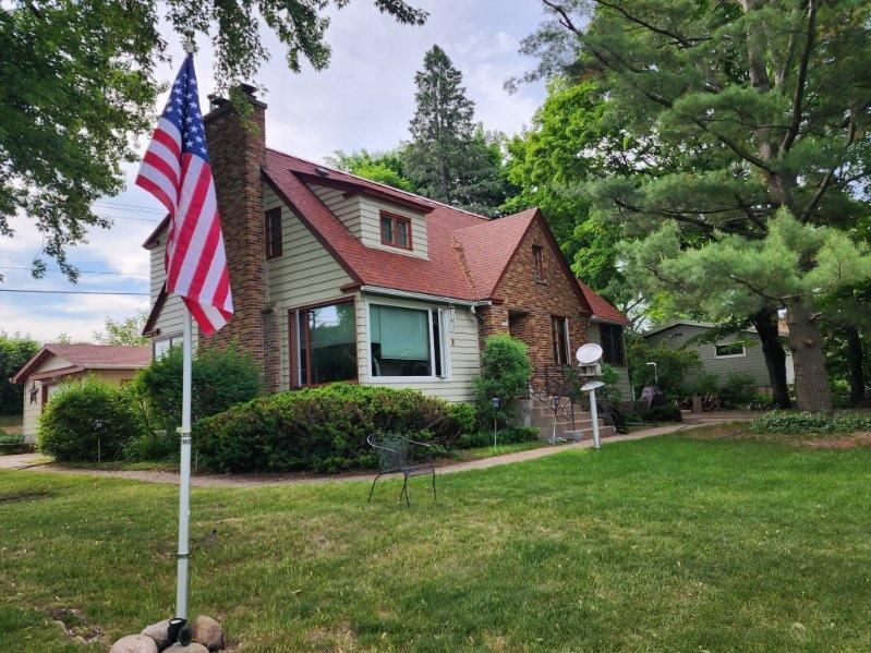 1490 3rd Ave, Cumberland, WI 54829
