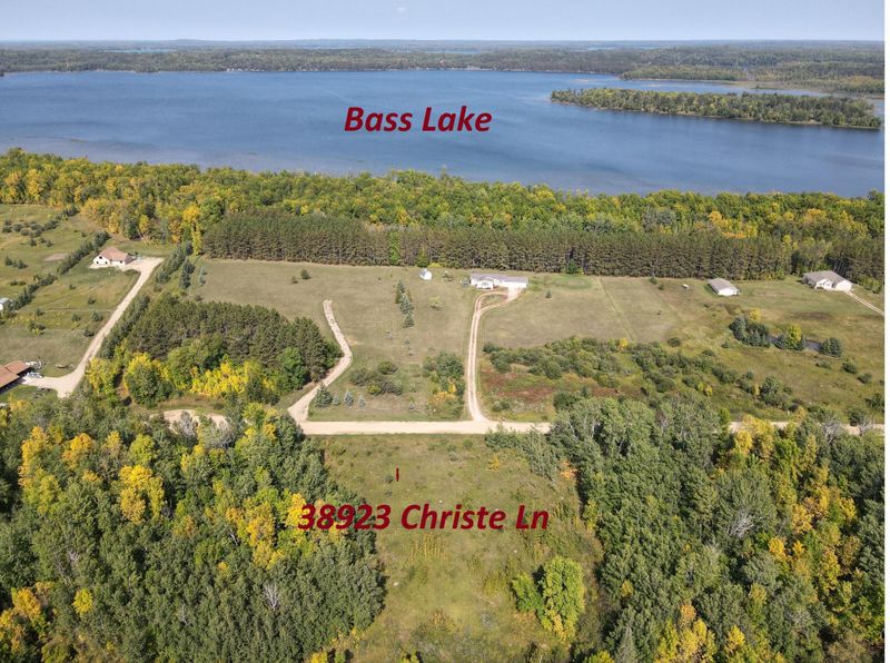38923 Christie Ln, Cohasset, MN 55721