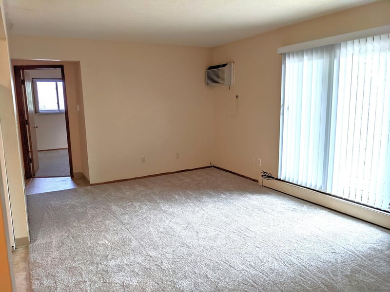 1108 Western Ave N, Saint Paul, MN 55117