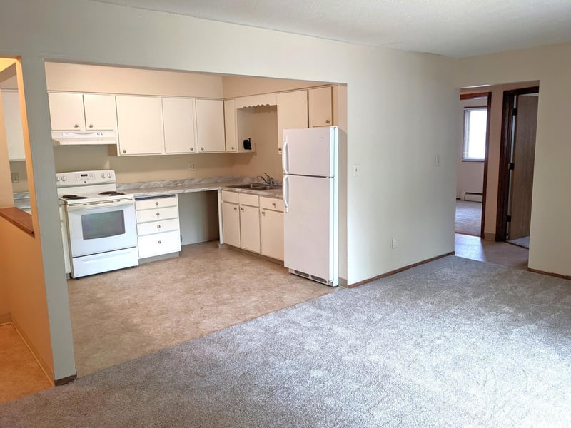 1108 Western Ave N, Saint Paul, MN 55117