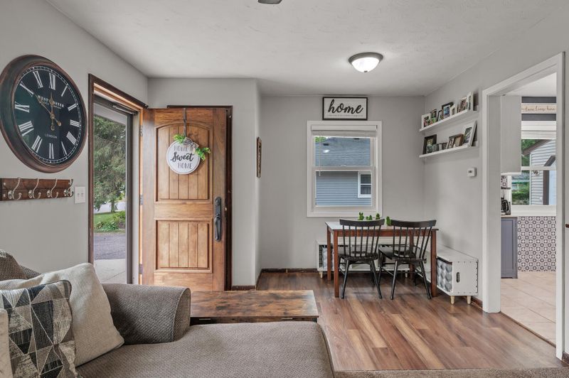 8746 Hale Ave S, Cottage Grove, MN 55016