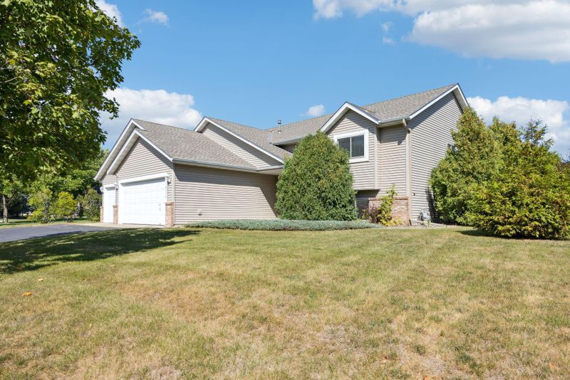 16572 Blind Lake Trl SE, Prior Lake, MN 55372