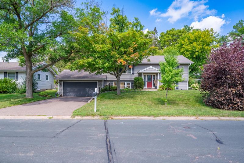 2700 16th St NW, New Brighton, MN 55112