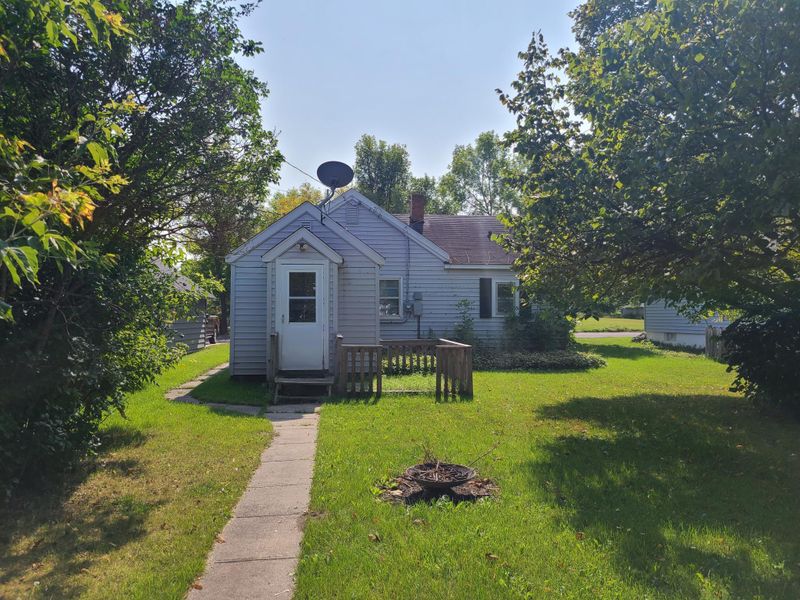 1108 9th St, International Falls, MN 56649