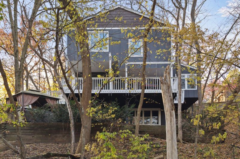 3735 S Hills Dr, Eagan, MN 55123