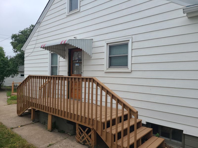1798 Montana Ave E, Saint Paul, MN 55119