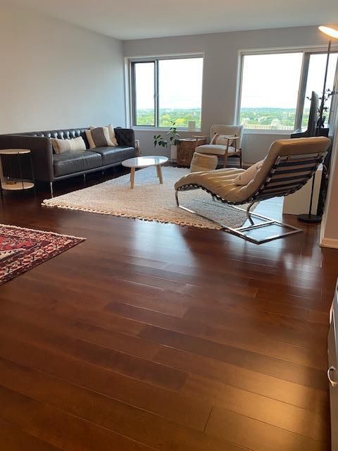 19 S 1st St #B1408, Minneapolis, MN 55401