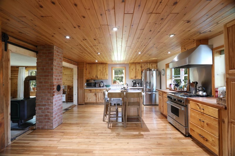 3617 Salo Rd, Embarrass, MN 55732
