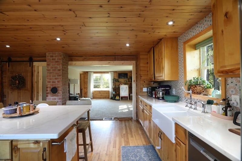 3617 Salo Rd, Embarrass, MN 55732