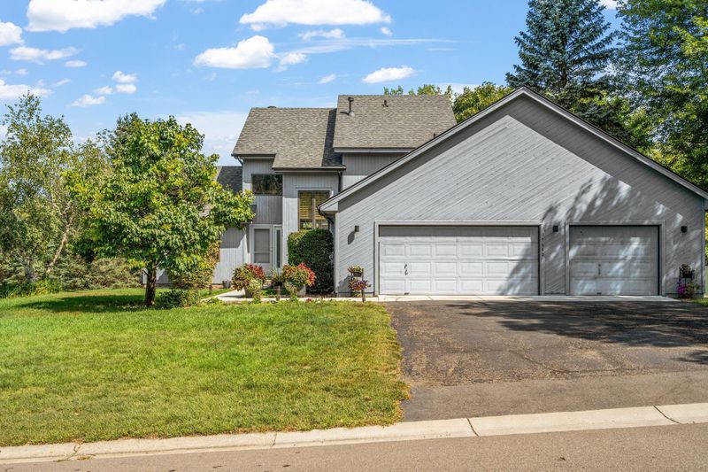 17682 Kettering Trl, Lakeville, MN 55044