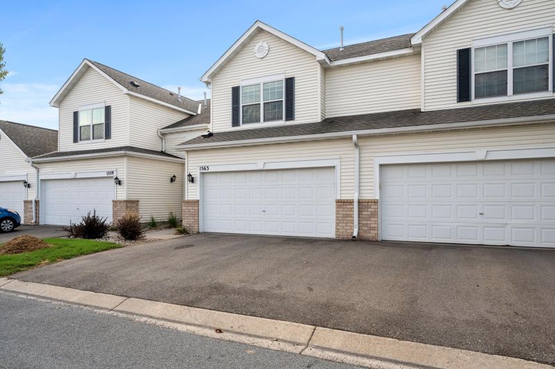 1563 Yorkshire Ln #3003, Shakopee, MN 55379