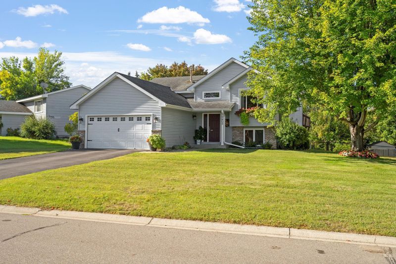 19405 Eureka Ave W, Farmington, MN 55024