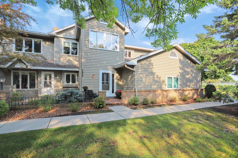 7823 W 110th St, Bloomington, MN 55438