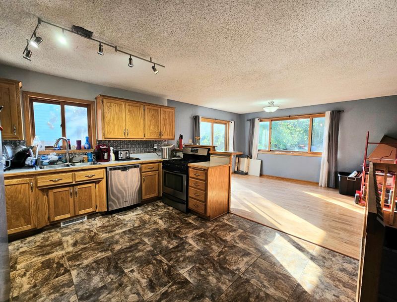 900 5th Ave NW, Pine City, MN 55063