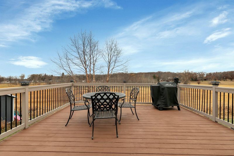 26101 Bluebird Ln, Saint Cloud, MN 56301