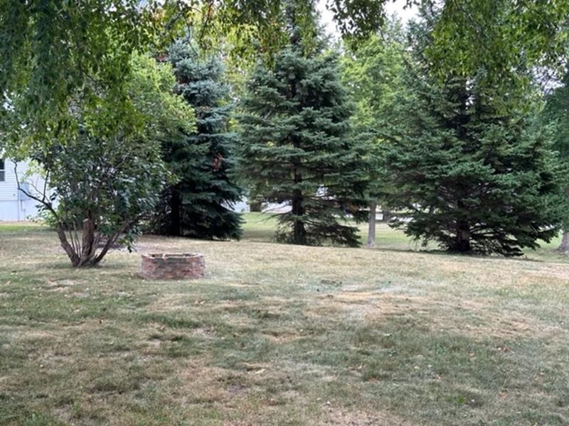 307 Cedar Ave, Ashby, MN 56309