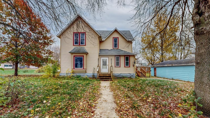 410 N Ross St, Bricelyn, MN 56014