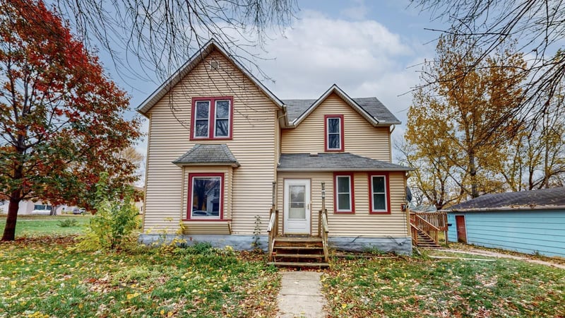 410 N Ross St, Bricelyn, MN 56014