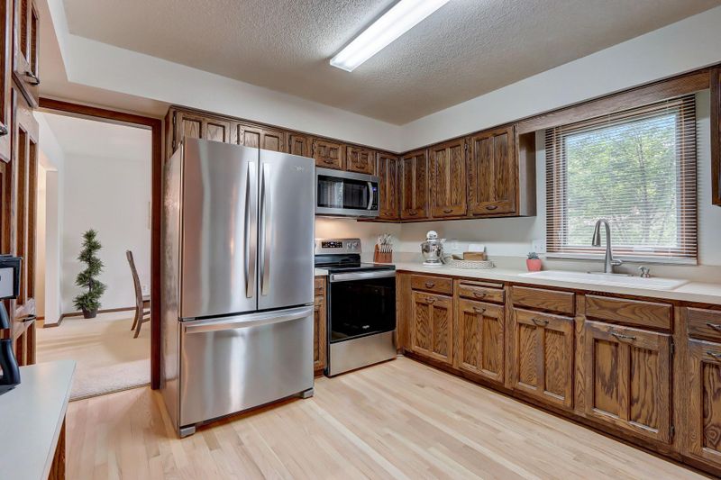 9653 107th Pl N, Maple Grove, MN 55369