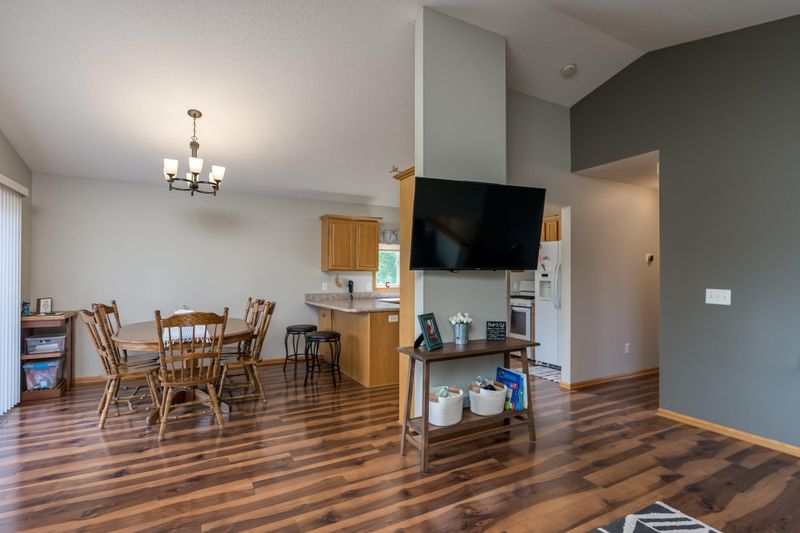 976 Lonsdale Ct NW, Lonsdale, MN 55046