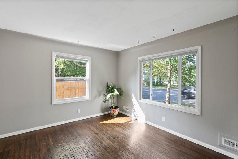 5001 5th St NE, Columbia Heights, MN 55421