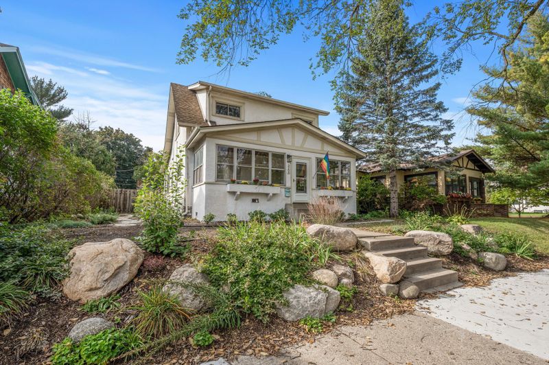 3204 44th Ave S, Minneapolis, MN 55406
