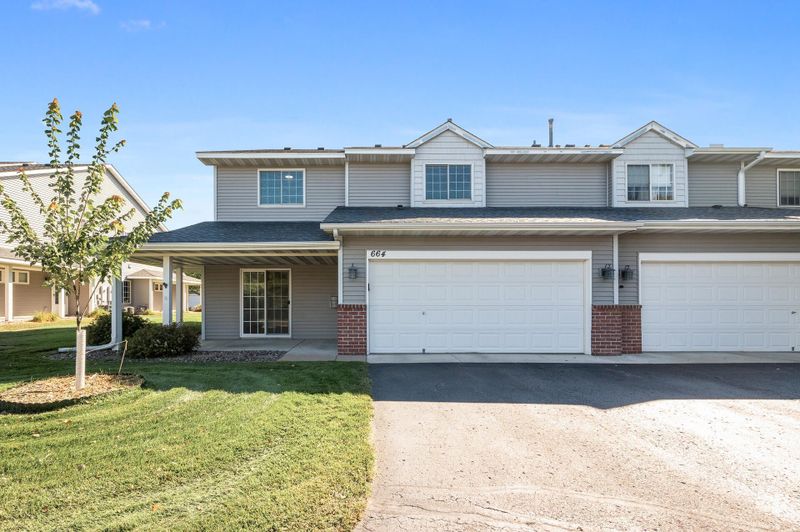664 Oak Ln, Lino Lakes, MN 55014