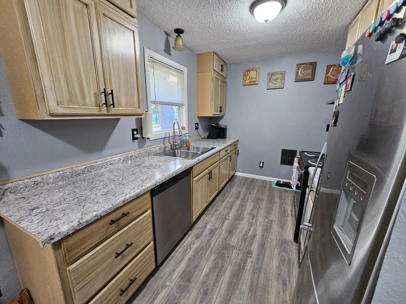 524 W Maple Ave, Fergus Falls, MN 56537