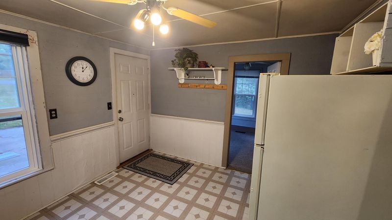 215 Park St W, Cannon Falls, MN 55009