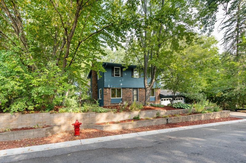 4141 Hillaire Rd, White Bear Lake, MN 55110