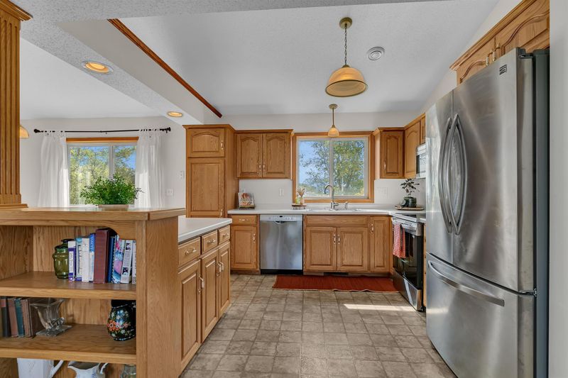 2330 Vermont Dr, Sartell, MN 56377