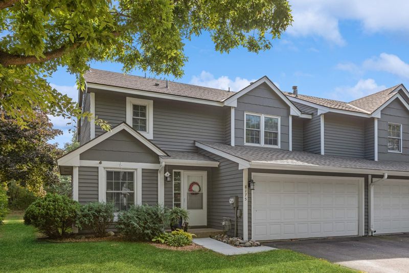 8175 Curtis Ln, Eden Prairie, MN 55347