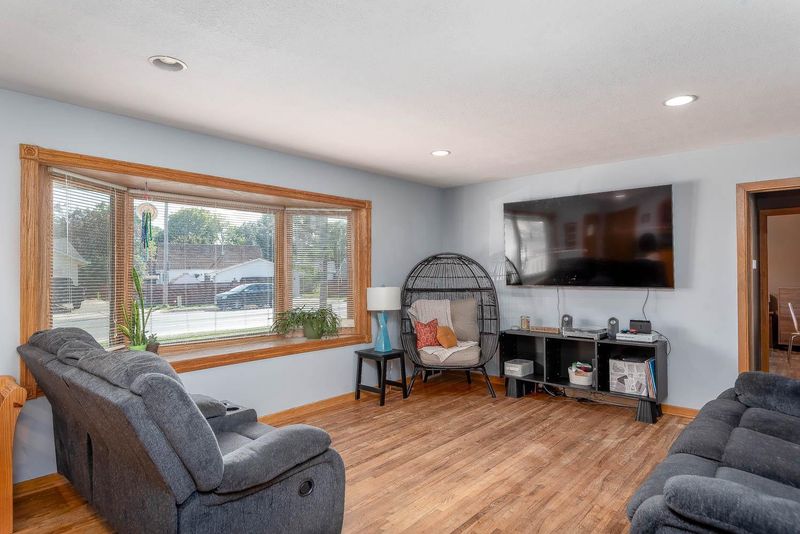 1620 E Main St, Mankato, MN 56001