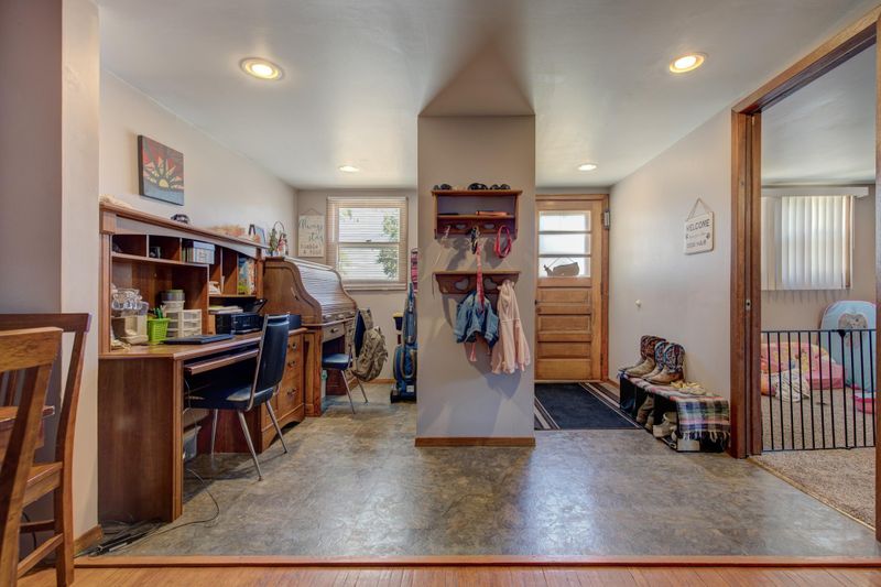 517 E Hughes St, Tyler, MN 56178