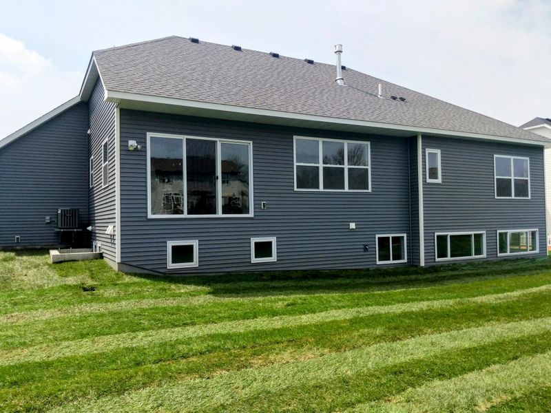 1160 Gusty Dr, Waconia, MN 55387