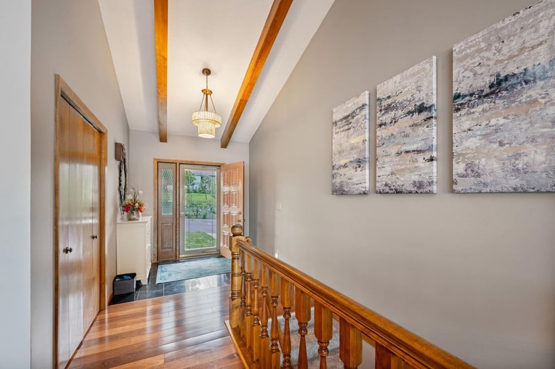 631 Shoreacres Dr, Fairmont, MN 56031
