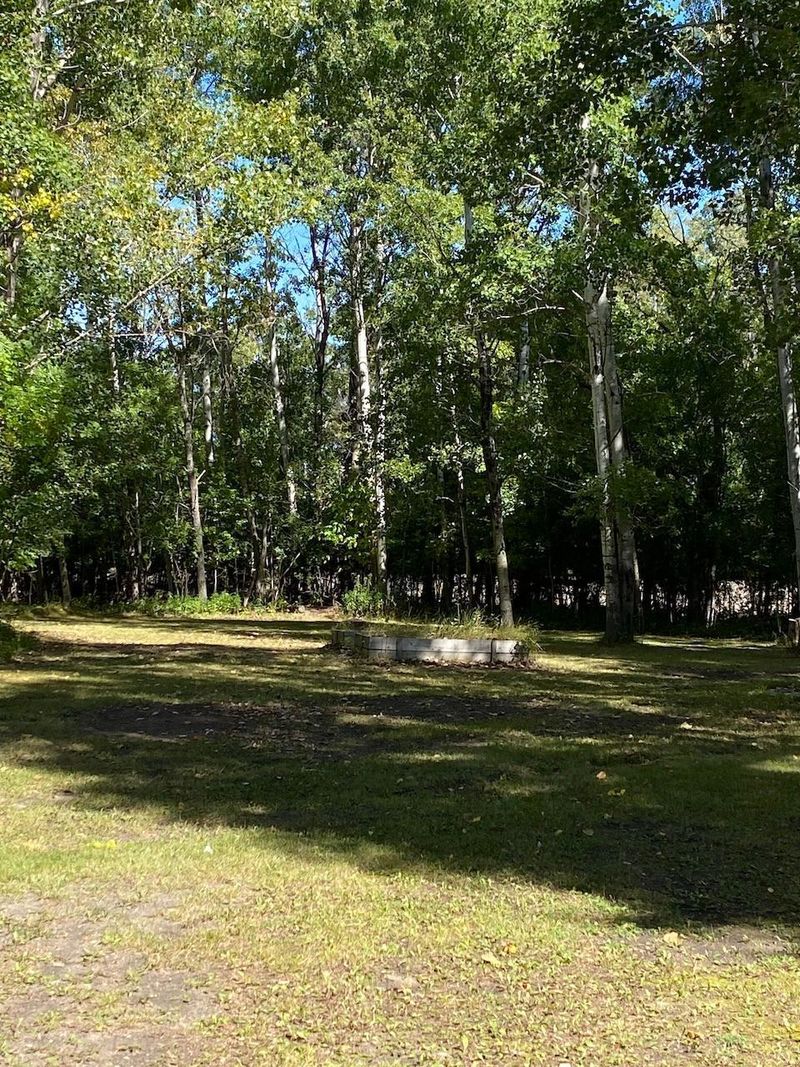 141 Willow Rd, Thief River Falls, MN 56701