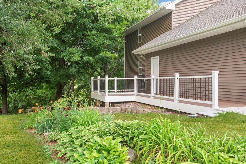 17581 Eidelweiss St NW, Andover, MN 55304
