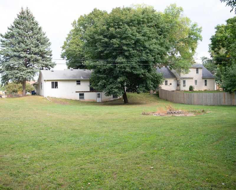 546 Old Highway 8 SW, New Brighton, MN 55112