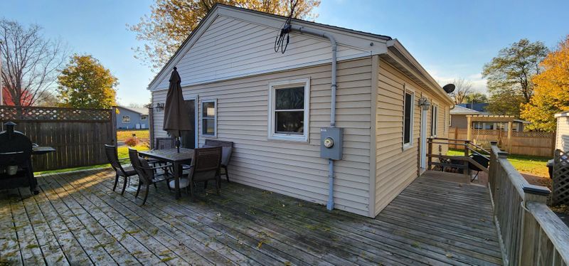 324 9th St N, Cannon Falls, MN 55009