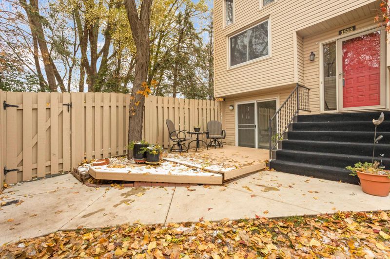 1513 Trapp Ct, Fridley, MN 55432