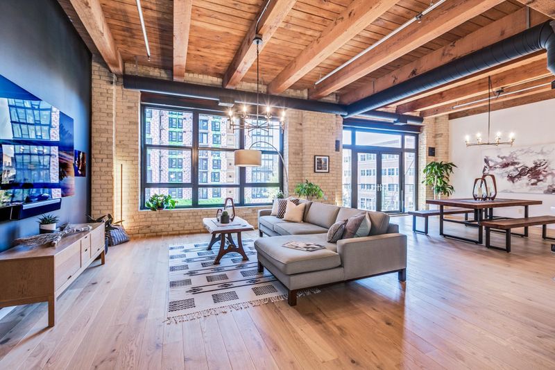 607 Washington Ave S #305, Minneapolis, MN 55415