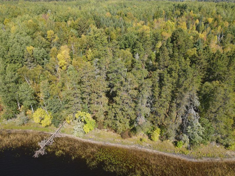 22298 S Crooked Lk Rd, Bovey, MN 55709