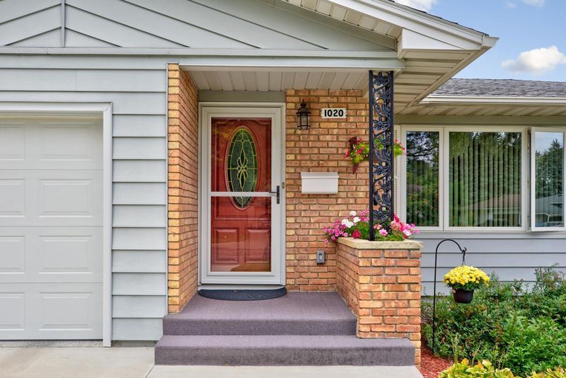 1020 Pleasant Ln, Faribault, MN 55021