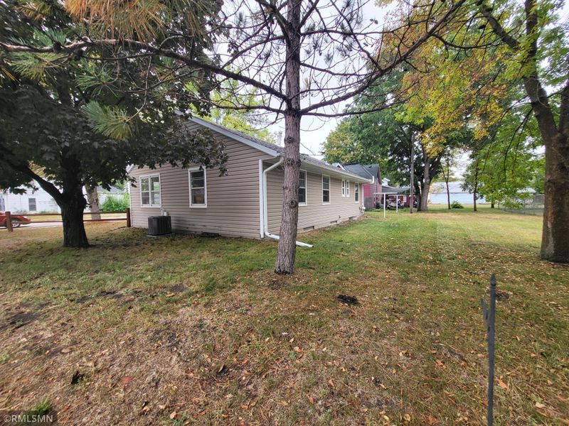 101 N 4th St, Le Sueur, MN 56058