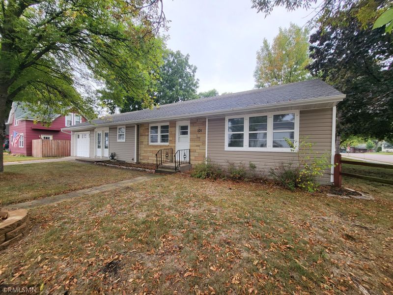 101 N 4th St, Le Sueur, MN 56058