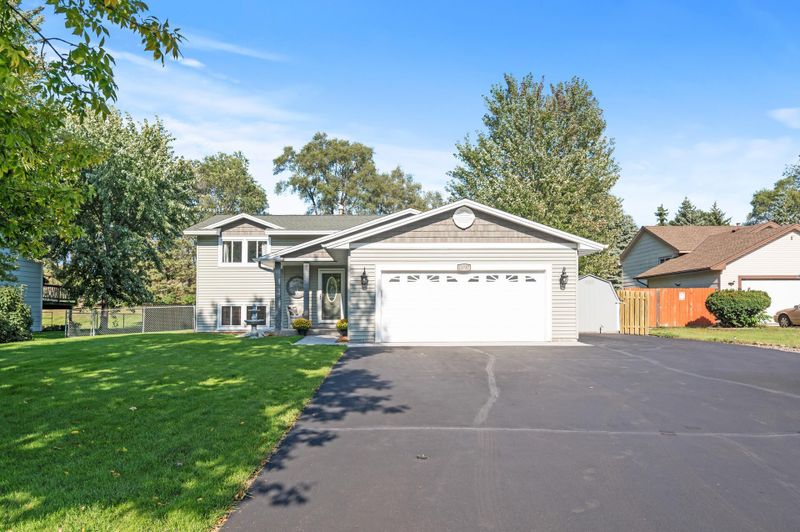 11737 Jonquil St NW, Coon Rapids, MN 55433