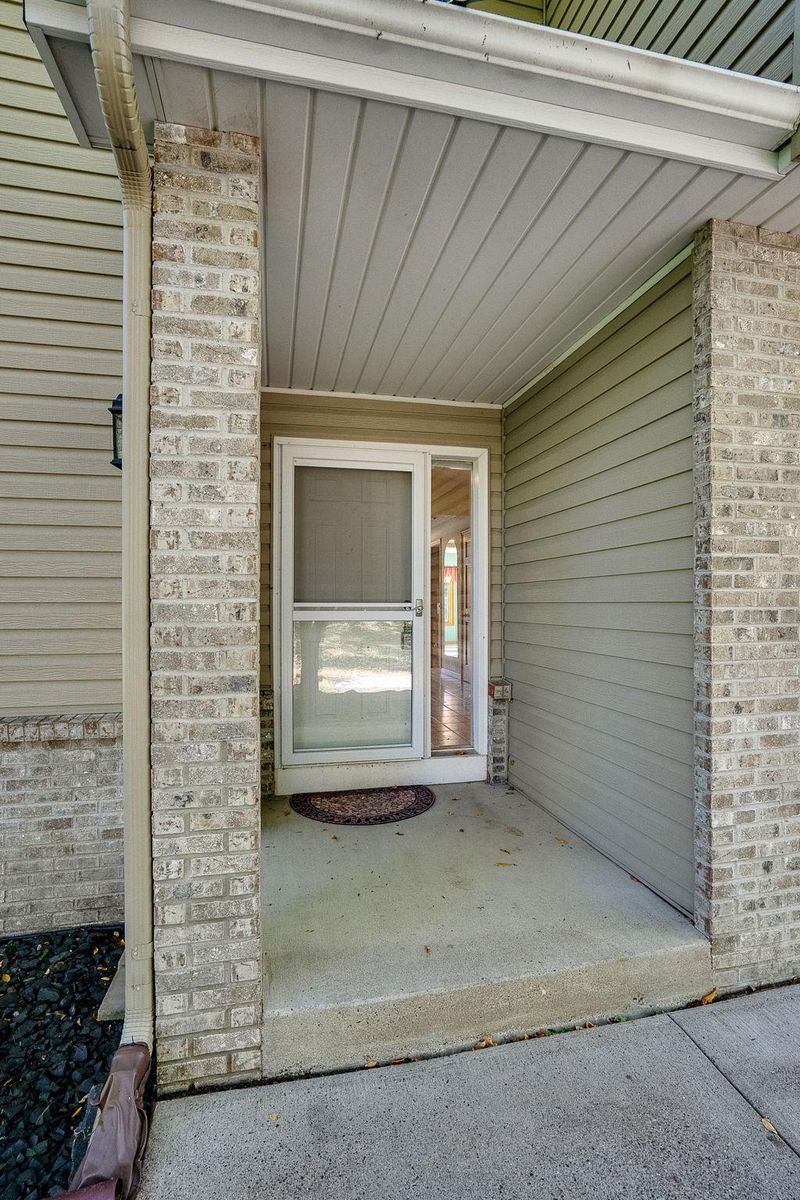 1147 11th St SE, Forest Lake, MN 55025
