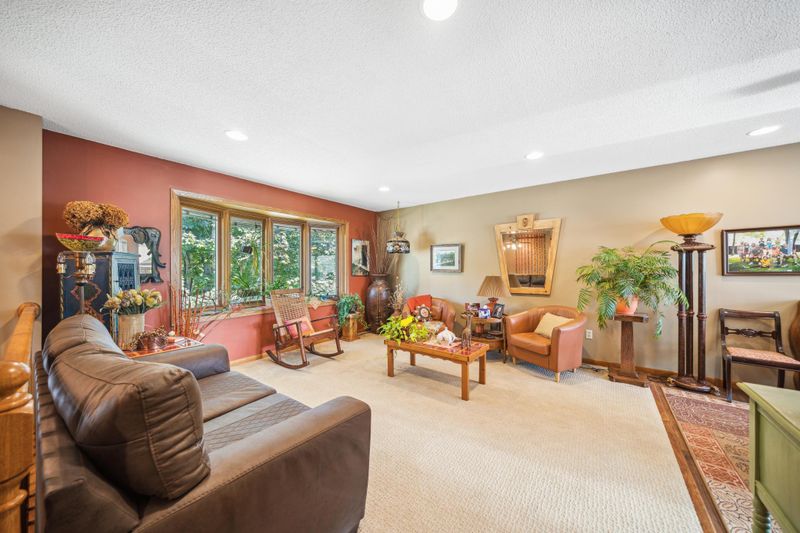 1920 49 1/2 St NW, Rochester, MN 55901